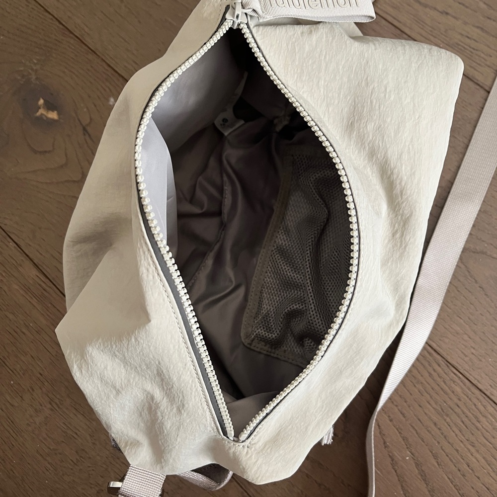 LULULEMON Fast Track 2.0 Crossbody Bag